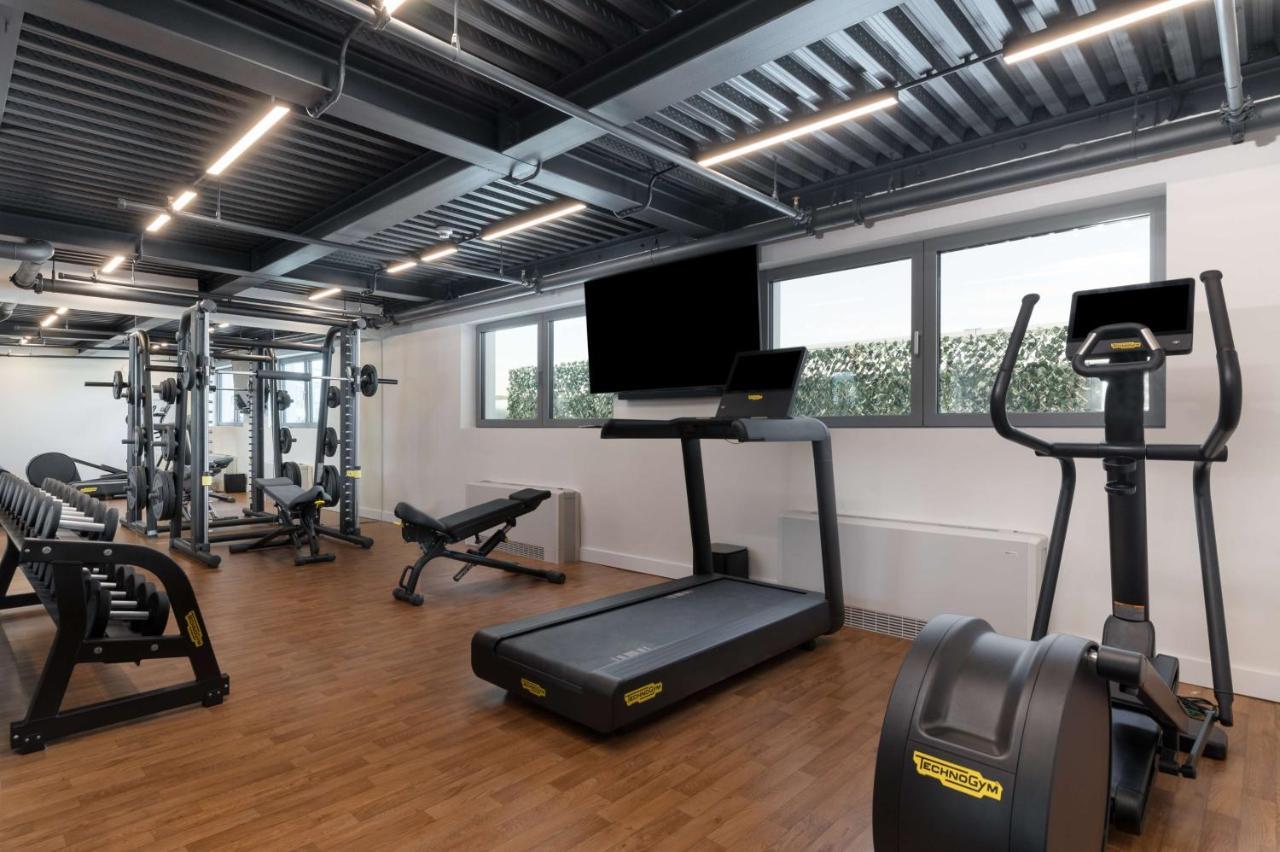 Radisson Blu Hotel, Cluj Luaran gambar The gym at the hotel