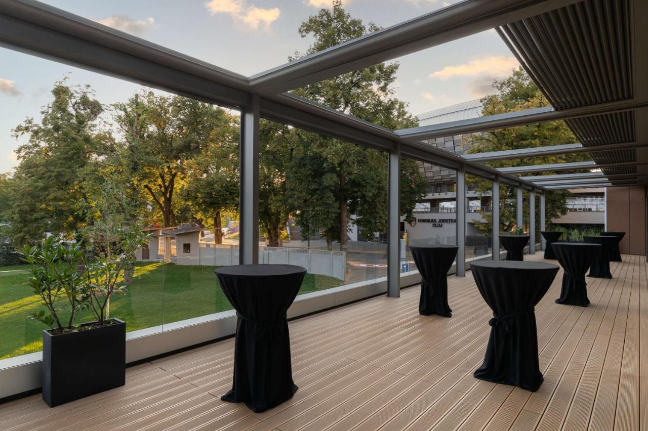 Radisson Blu Hotel, Cluj Luaran gambar The terrace