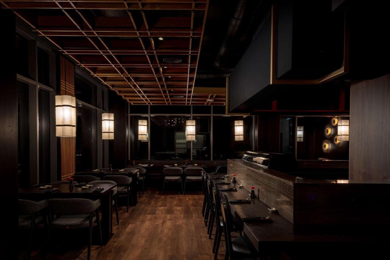 Radisson Blu Hotel, Cluj Luaran gambar Interior of a restaurant in Tokyo